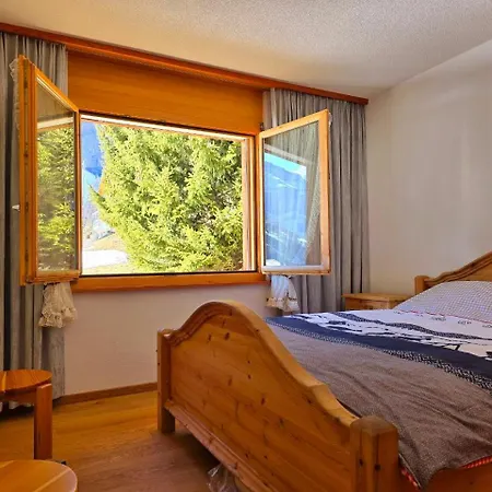 Apline Escape - Peace & Views Apartment